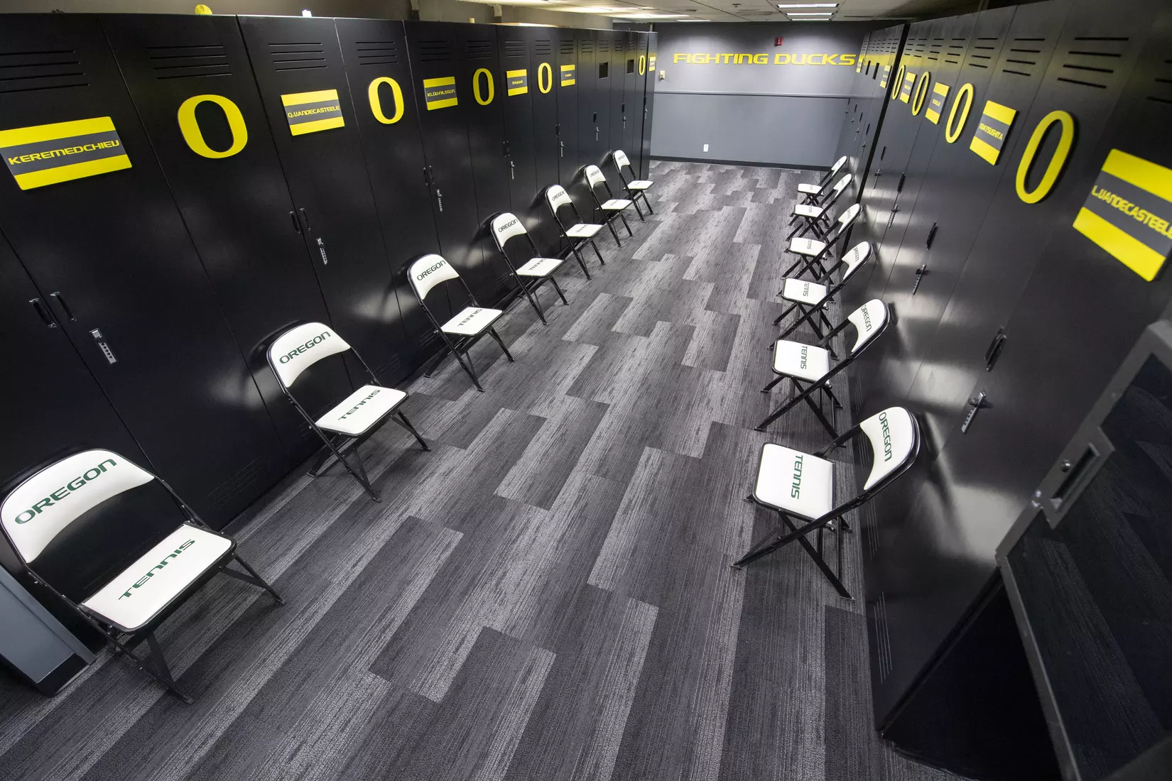 The Oregon Ducks Menâ??s Tennis locker room at Mac Court and the Student Tennis Center in Eugene, Oregon on February 02, 2022 (Isaac Wasserman/ Eric Evans Photography)