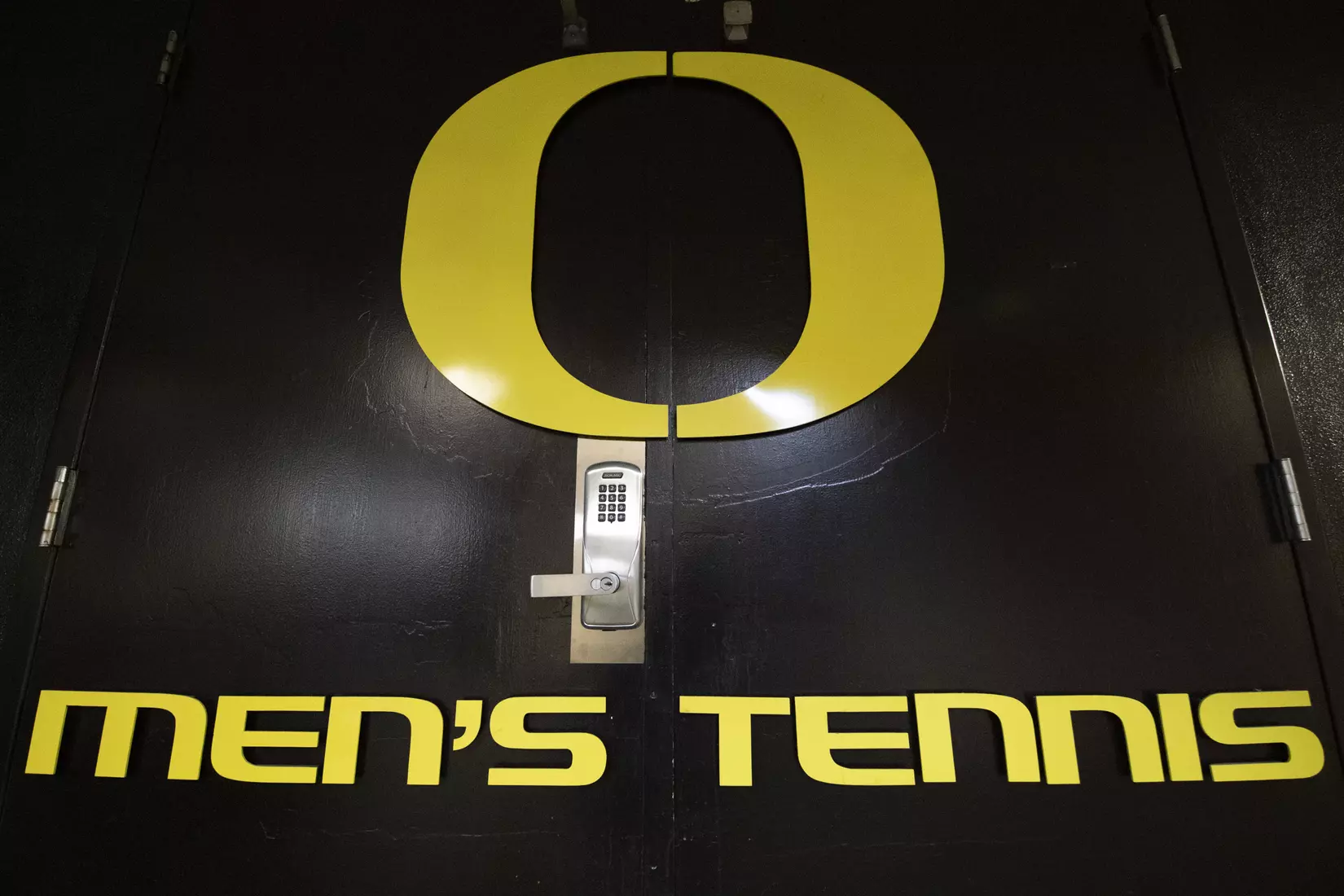 The Oregon Ducks Menâ??s Tennis locker room at Mac Court and the Student Tennis Center in Eugene, Oregon on February 02, 2022 (Isaac Wasserman/ Eric Evans Photography)