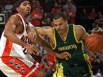 Desert Schools Visit Mac