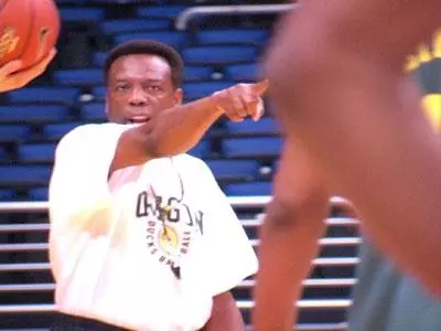 Ducks Meet Bears in Pac-10 Tourney Opener