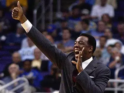 Ducks Host Bears, Cardinal in Final Home Games