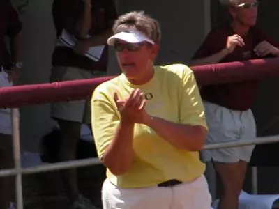 Softball Hosts Junior Weekend