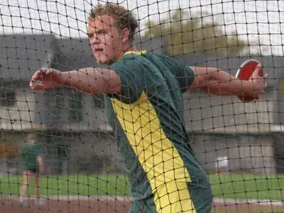 Yurkovich & Veldman Compete in Mt. SAC Relays
