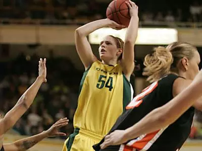 Washington Schools Await Women's Basketball Team