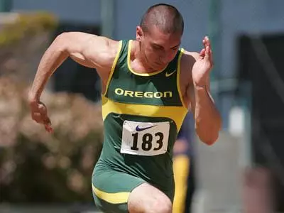 Duck Relays Lead Way in First Day at Drake