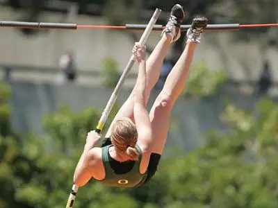 Track & Field Teams Showcase Sprinters, Jumpers & Throwers in Boise