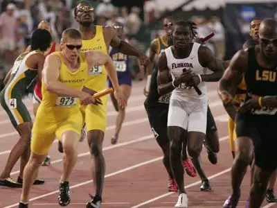 Men's 4x400 relay (third, 3:00.81), 6/11/05