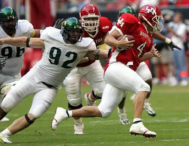 Martinez Helps Football Kick Off Season With 38-24 Win Over Houston