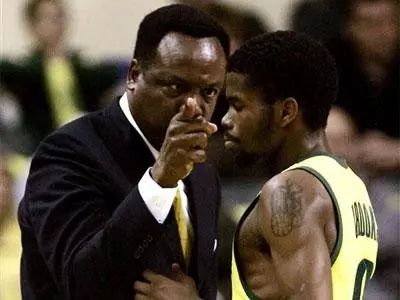 Bill Moos Issues Statement Regarding Ernie Kent