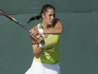 Ducks Open Pac-10 Play Against the Best