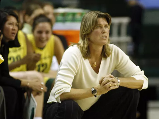 Ducks Sign Aussie Ironmonger to National Letter of Intent