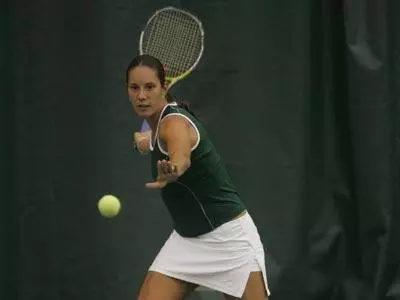 Dieskova Falls in First Round of Championships