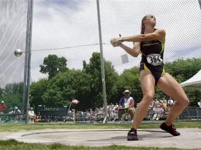 Henry Stakes Ducks' Sixth Pac-10 TF Athlete of Week