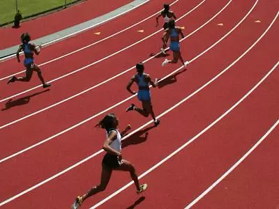 Walker's Pace: Awesome Weather + Free Pizza = Track-rific Day for the Pepsi Meet