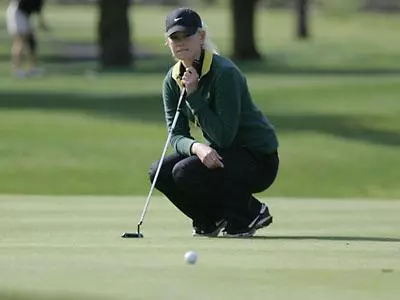 Wenslow Leads Ducks in Pinehurst Opener