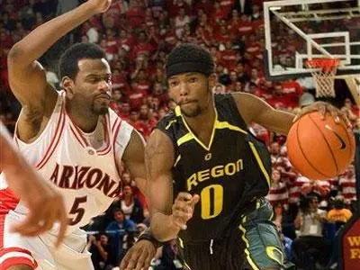 Ducks Meet Wildcats in Pac-10 Quarterfinal