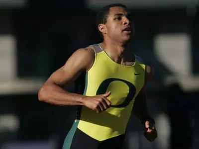 Three Ducks Score NCAA Provisional Qualifying Marks in Fayetteville