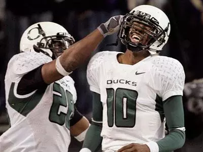 Football alumni to appear at local youth fundraisers