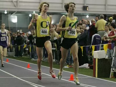 Ducks' Distance Medley Betters School Record in USATF Indoor Championships