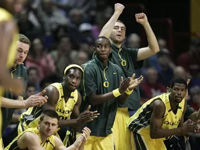 Duck Hoopsters Honored at Oregon Invite Saturday