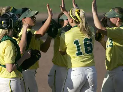 Nationally Ranked Washington and UCLA On Tap for No. 10 Oregon