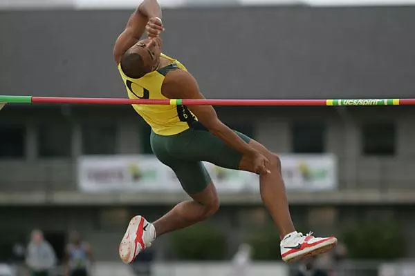 Eaton, Theisen Share Multi-Event Leads After First Day at Sacramento Meet