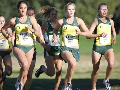 Claire Michel, Brooke Giuffre, Haley Belli, Oregon Cross Country 2007