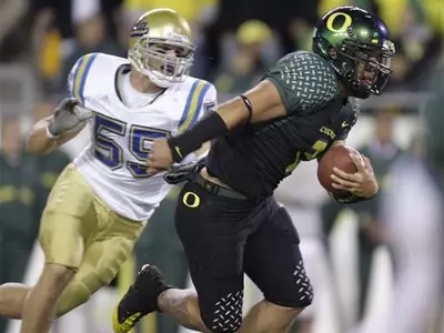 Jeremiah Masoli Tuchdown Run vs UCLA