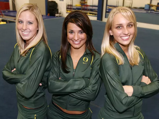 Team Stunts and Gymnastics Signs 13 Student-Athletes for 2009-10 Season