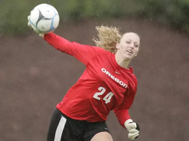 Duck Soccer Hosts Seattle U. in Spring Finale