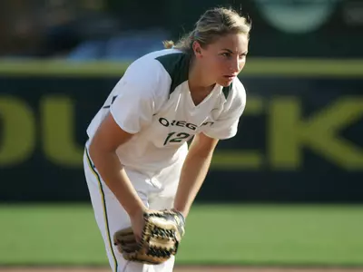 Jessica Moore, 2009-10 Oregon Softball Photo by Geoff Thurner, Copyright 2009.