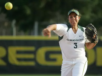 Kaylan Howard, 2009-10 Oregon Softball Photo by Geoff Thurner, Copyright 2009.