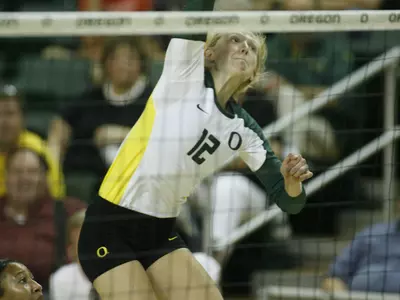 Katherine Fischer, 2009 Oregon Volleyball Photo by Eric Evans, Copyright 2009.