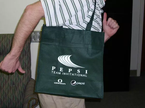 Walker's Pace: First 1,000 Fans at Pepsi Meet Get Free Tote Bags