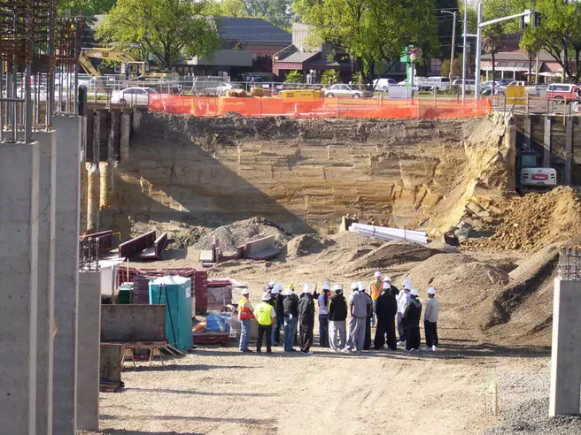 Fastbreak: UO Men's Hoops Checks Out New Arena Construction