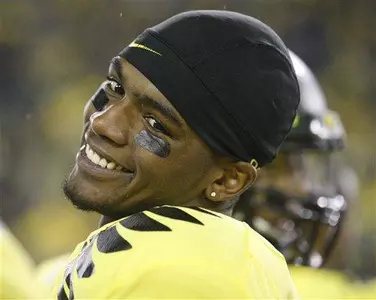 Oregon's quarterback Darron Thomas (1)