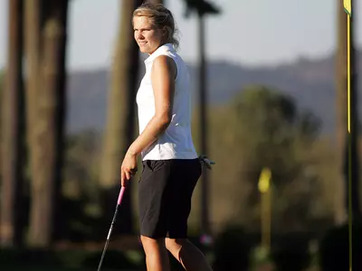 Raphaela Dyer, 2010-11 Oregon Women's Golf Photo by Geoff Thurner, Copyright 201