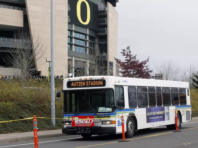 Fans Urged to Ride Free Shuttles to UO Football Game