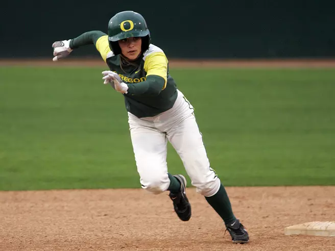No. 21 Ducks Continue Ascent in USA Softball Poll