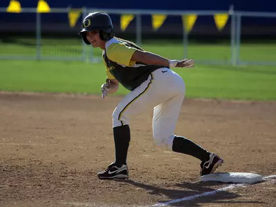 Allie Burger, 2009-2010 Oregon Softball