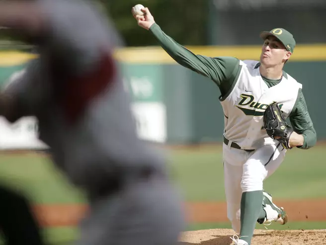 Ducks Even Series With Dawgs