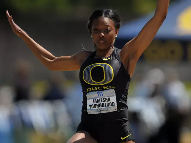 Walker's Pace: Women Remain No. 3; Men 13th