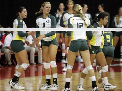 Lauren Plum, Kellie Kawasaki, Heather Meyers, 2010 Oregon Volleyball