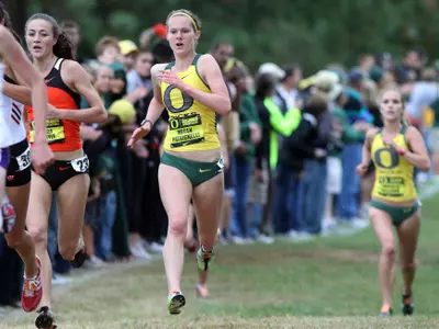 Megan Patrignelli, 2011 Oregon Cross Country, Photo by Geoff Thurner