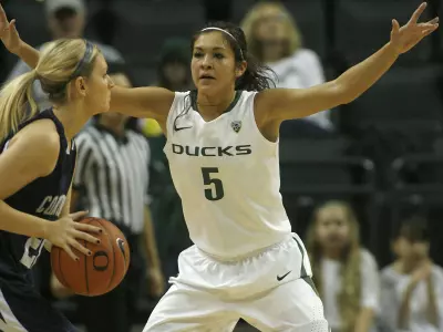 Jordan Loera, 2011-12 WBB vs. Concordia, Nov. 10, 2011 Credit Eric Evans