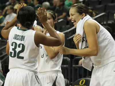 Team, 2011-12 WBB vs. Concordia, Nov. 10, 2011 Credit Eric Evans