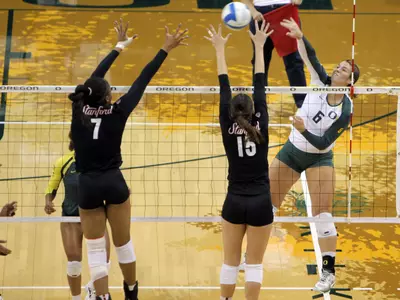 Liz Brenner, 2011 Oregon Volleyball, Photo by Ivar Vong, Copyright 2011.
