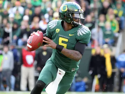 Darron Thomas, Oregon Football 2011, Photo by Geoff Thurner, Copyright 2011