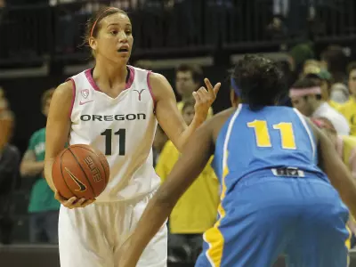 Amanda Johnson, WBB 2010-11 vs. UCLA Feb. 10, 2011 Credit Eric Evans