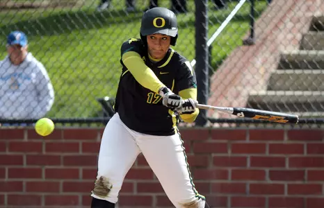 Christie Nieto, 2011 Oregon Softball. Photo by Geoff Thurner Copyright 2011.